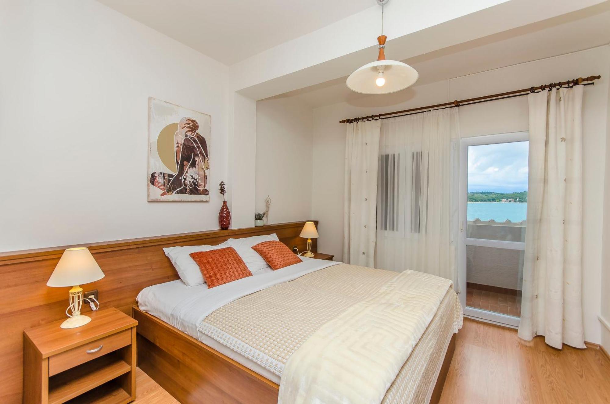 House Hotel Plava Laguna ティスノ エクステリア 写真