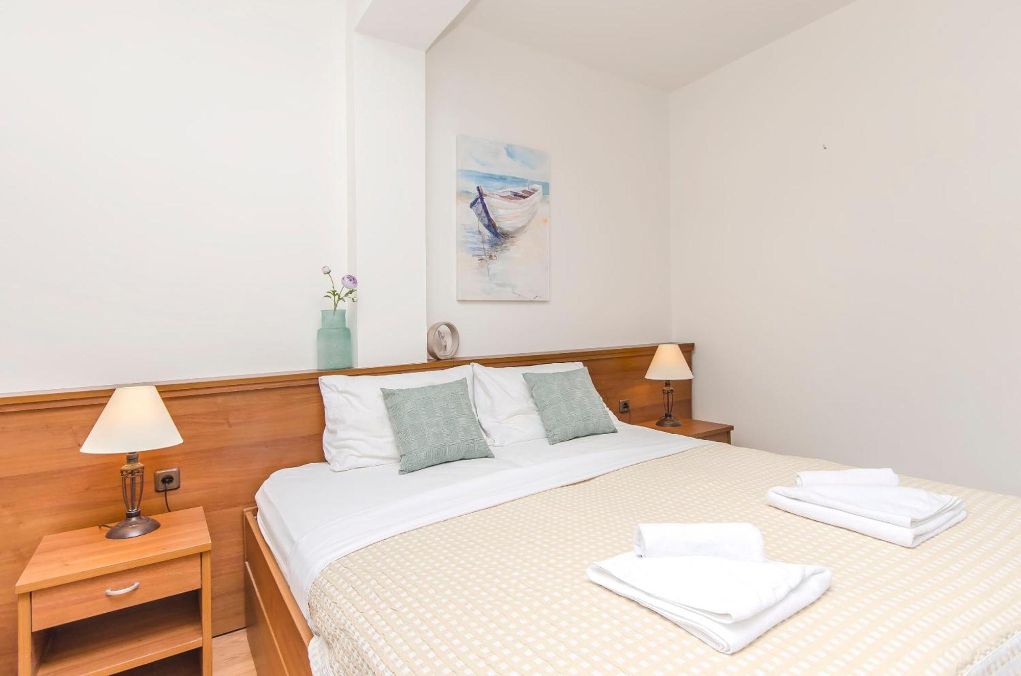 House Hotel Plava Laguna ティスノ エクステリア 写真