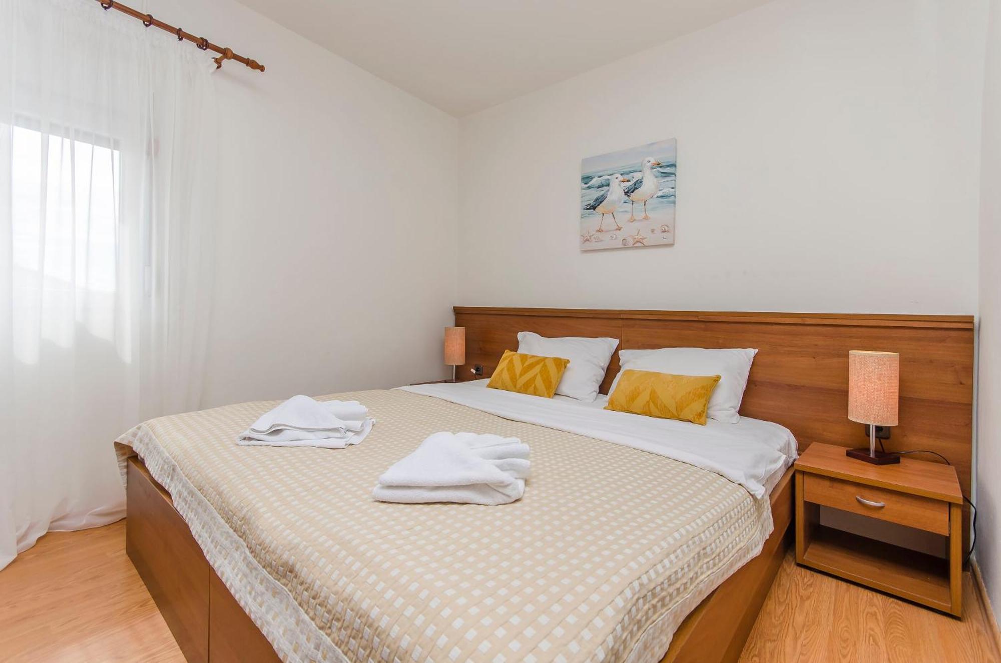 House Hotel Plava Laguna ティスノ エクステリア 写真