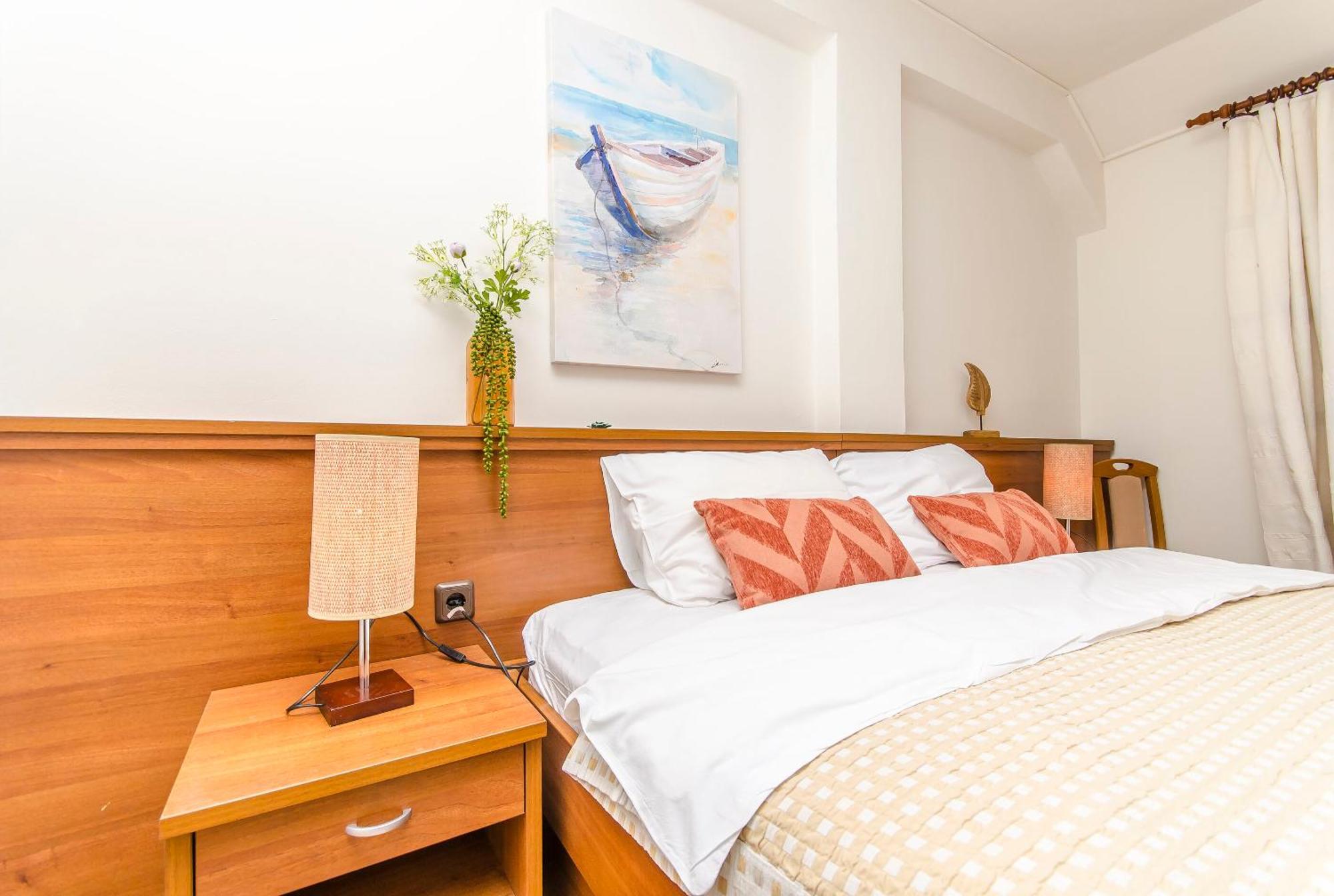 House Hotel Plava Laguna ティスノ エクステリア 写真