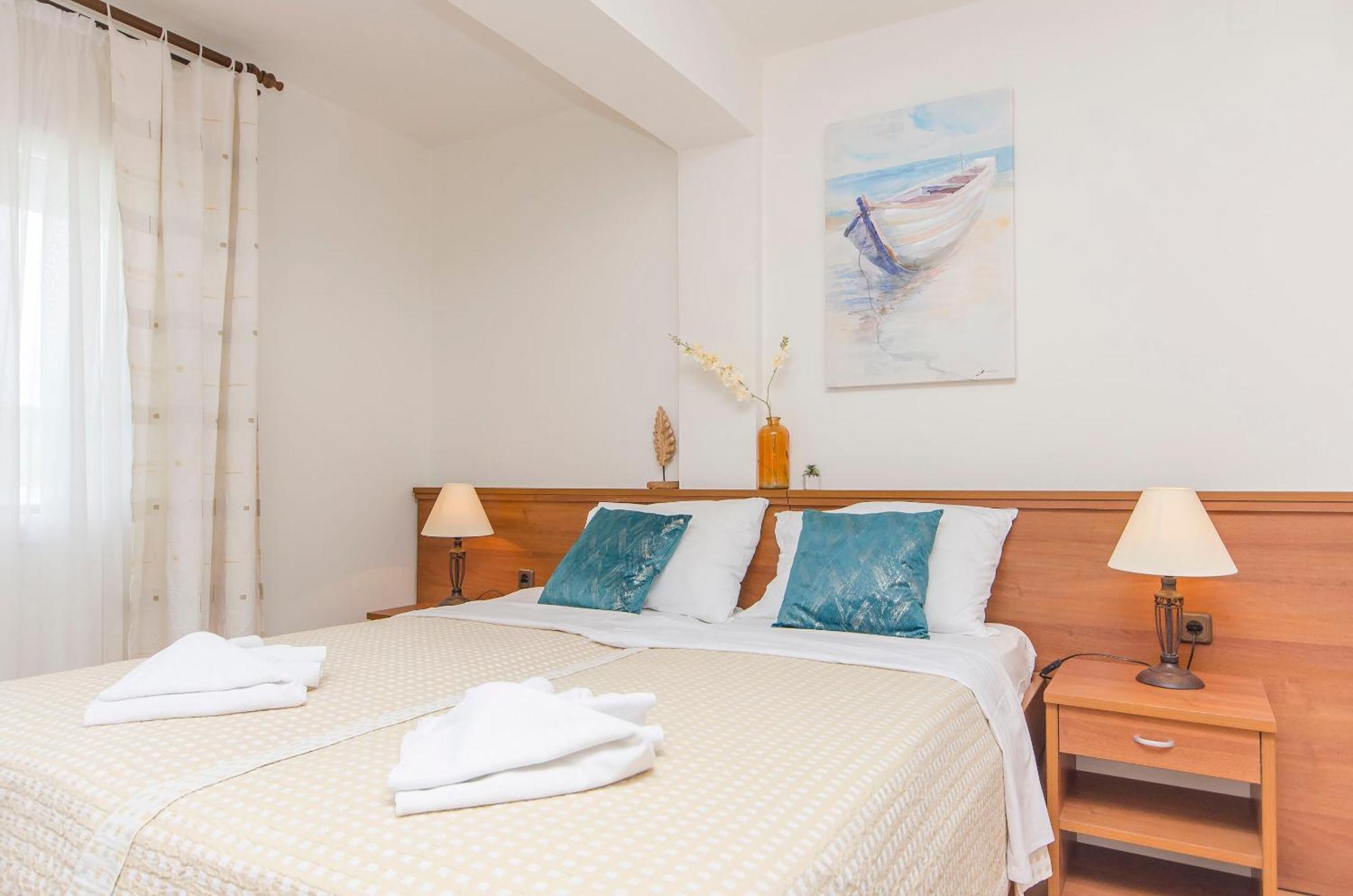 House Hotel Plava Laguna ティスノ エクステリア 写真