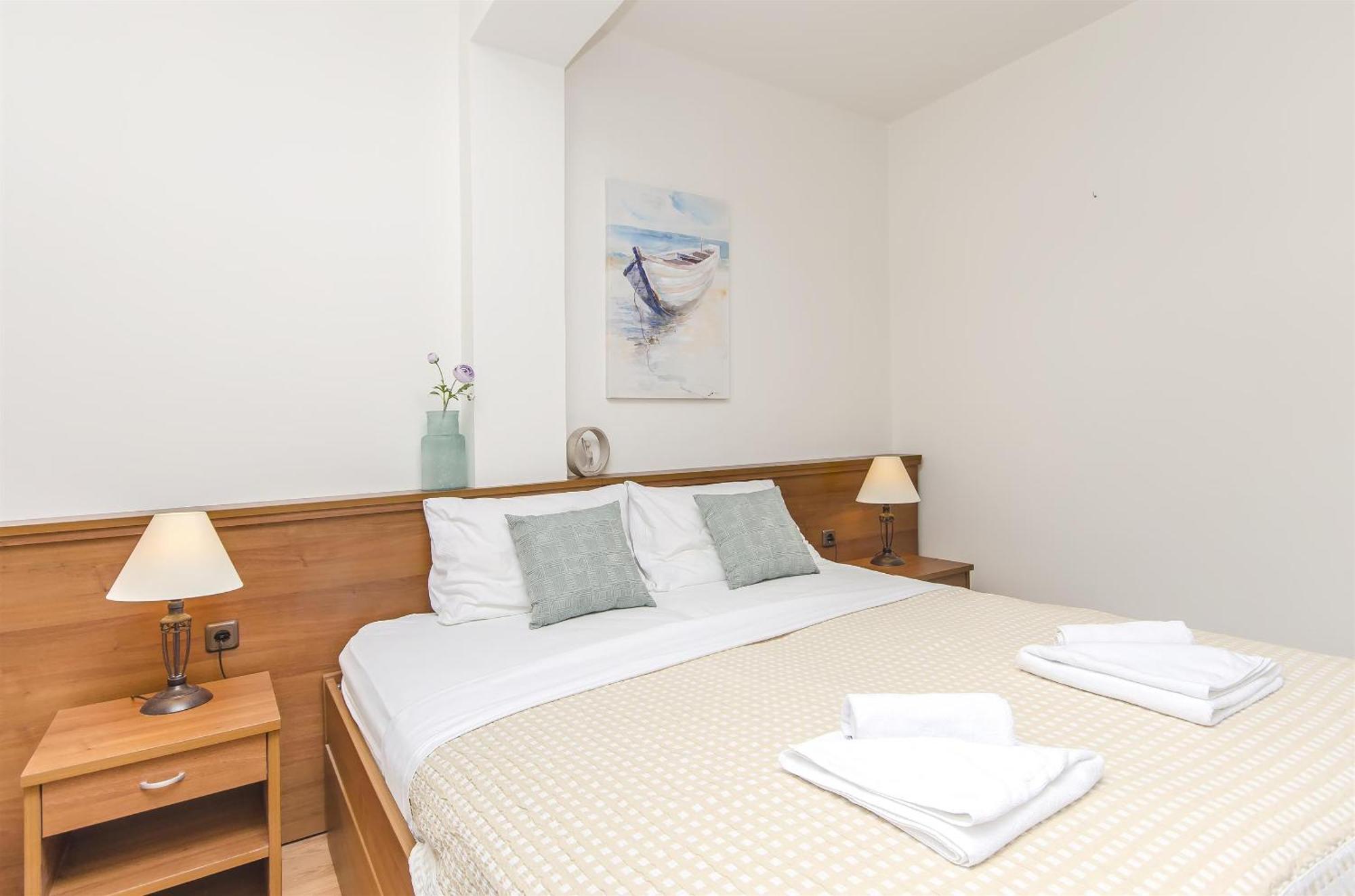 House Hotel Plava Laguna ティスノ エクステリア 写真
