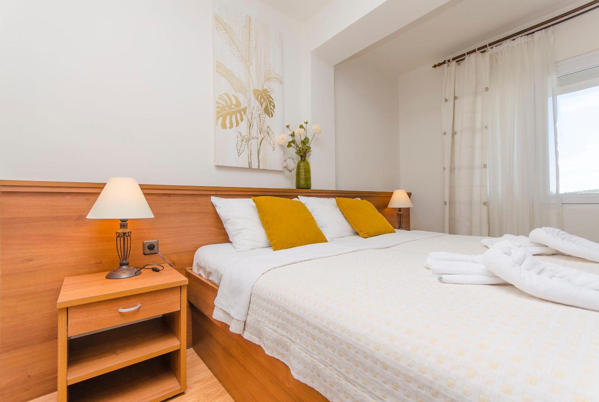 House Hotel Plava Laguna ティスノ エクステリア 写真
